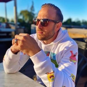 Meet your Posher, Brad